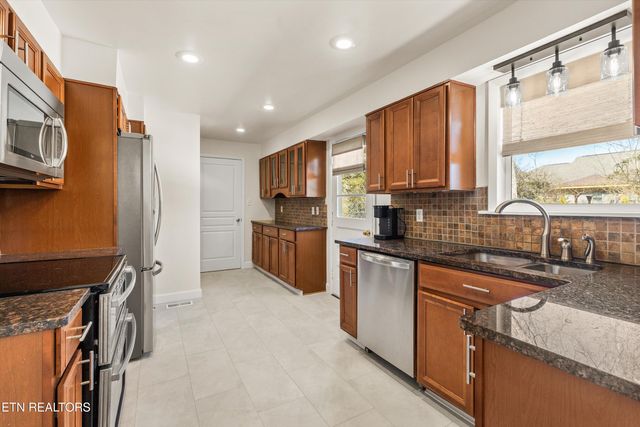 4912 Spring Creek Rd, Knoxville, TN 37920