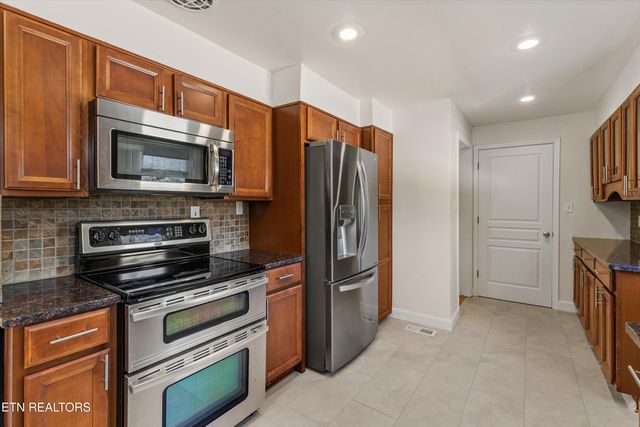 4912 Spring Creek Rd, Knoxville, TN 37920
