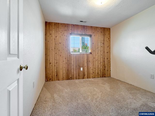 14653 Ottaway Rd NE, Aurora, OR 97002