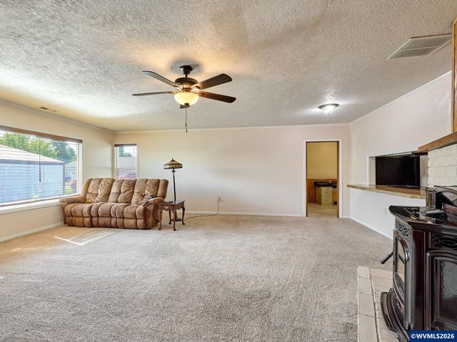 14653 Ottaway Rd NE, Aurora, OR 97002