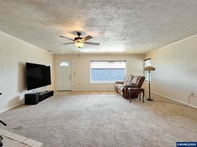 14653 Ottaway Rd NE, Aurora, OR 97002