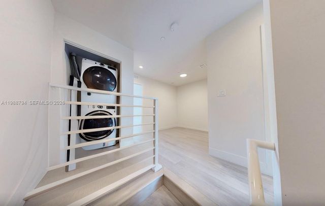 2505 NE 193rd St 4208, Miami, FL 33180