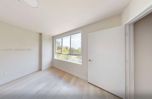 2505 NE 193rd St 4208, Miami, FL 33180