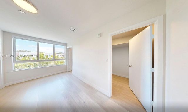 2505 NE 193rd St 4208, Miami, FL 33180