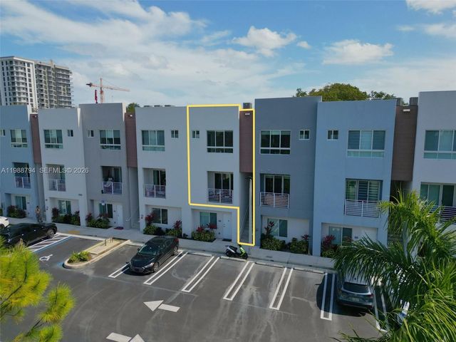 2505 NE 193rd St 4208, Miami, FL 33180