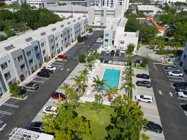 2505 NE 193rd St 4208, Miami, FL 33180