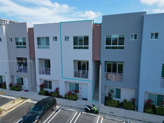 2505 NE 193rd St 4208, Miami, FL 33180