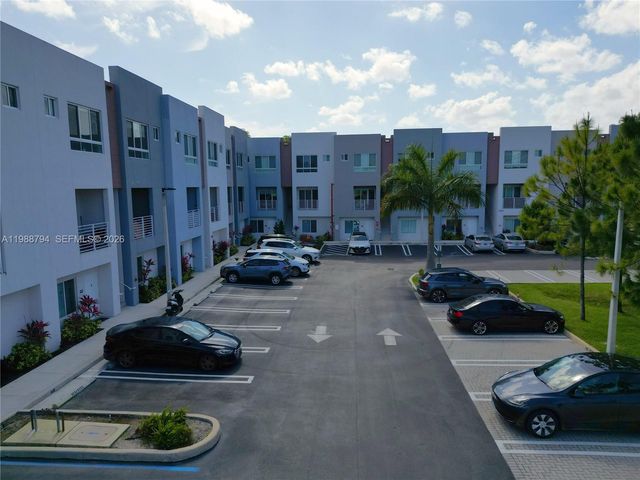 2505 NE 193rd St 4208, Miami, FL 33180