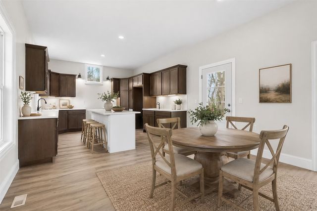 135 Golfview Drive, Plainwell, MI 49080