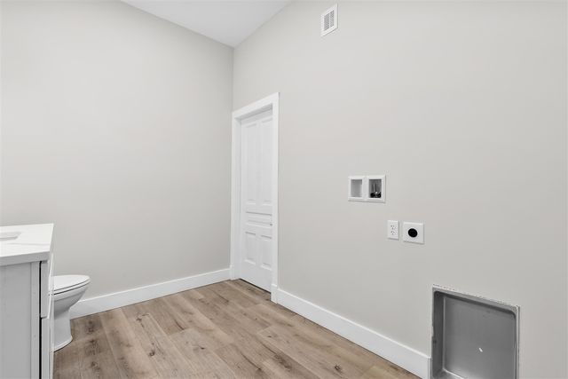 135 Golfview Drive, Plainwell, MI 49080