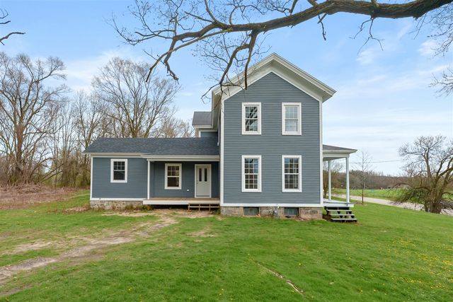 135 Golfview Drive, Plainwell, MI 49080