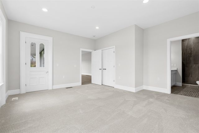 135 Golfview Drive, Plainwell, MI 49080