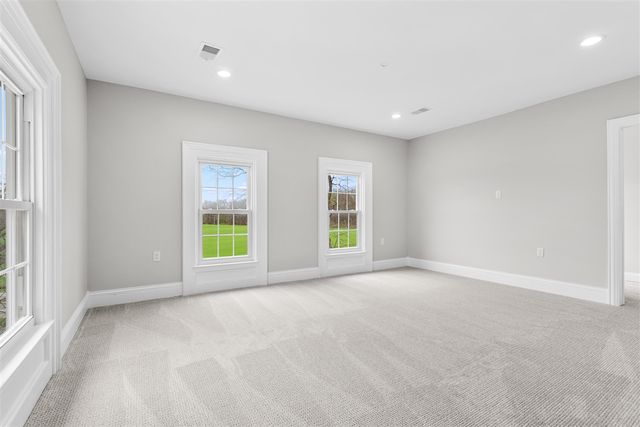 135 Golfview Drive, Plainwell, MI 49080