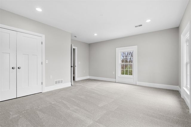 135 Golfview Drive, Plainwell, MI 49080