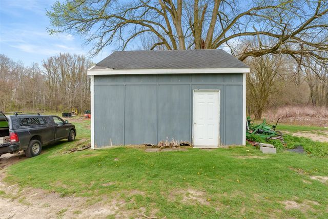 135 Golfview Drive, Plainwell, MI 49080