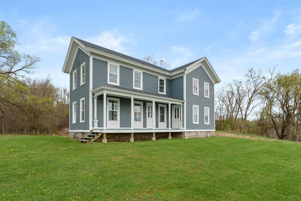 135 Golfview Drive, Plainwell, MI 49080