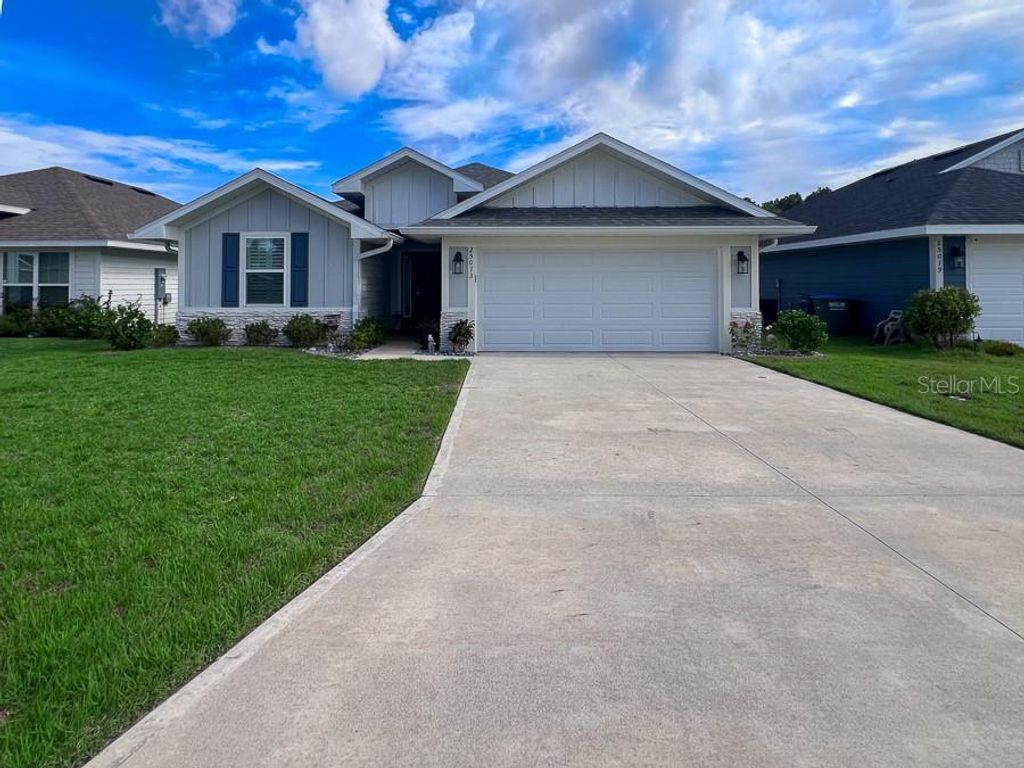 25013 SW 24TH PLACE, Newberry, FL 32669