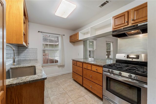 517 S Washington Avenue, Fayetteville, AR 72701