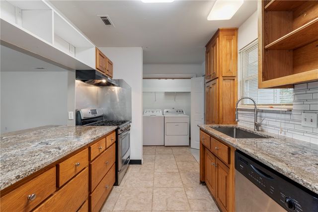 517 S Washington Avenue, Fayetteville, AR 72701