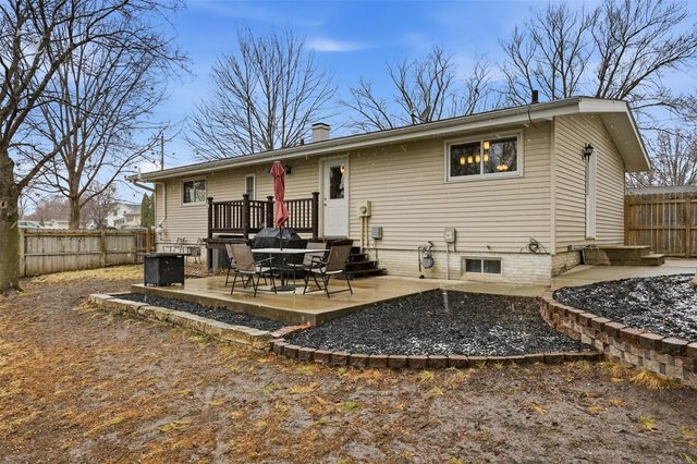 95 E Zeller Street, North Liberty, IA 52317