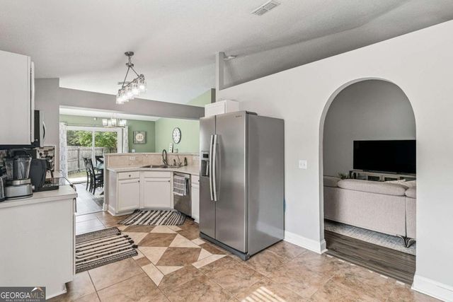 214 Pine Bluff Way, Kingsland, GA 31548
