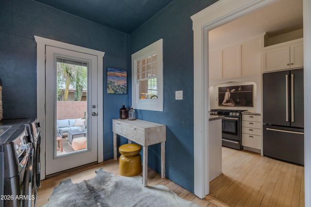 92 W LYNWOOD Street, Phoenix, AZ 85003
