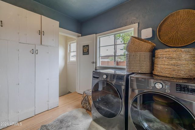 92 W LYNWOOD Street, Phoenix, AZ 85003