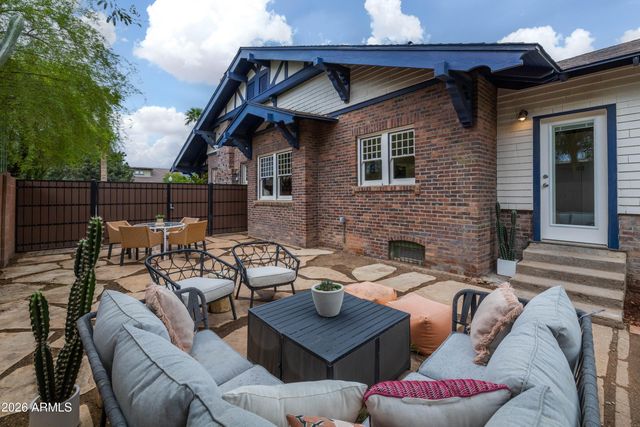 92 W LYNWOOD Street, Phoenix, AZ 85003