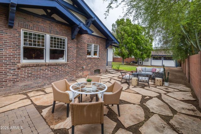 92 W LYNWOOD Street, Phoenix, AZ 85003