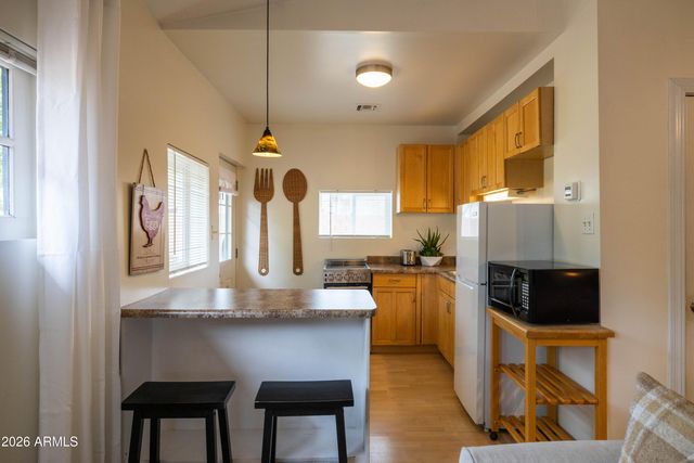 92 W LYNWOOD Street, Phoenix, AZ 85003