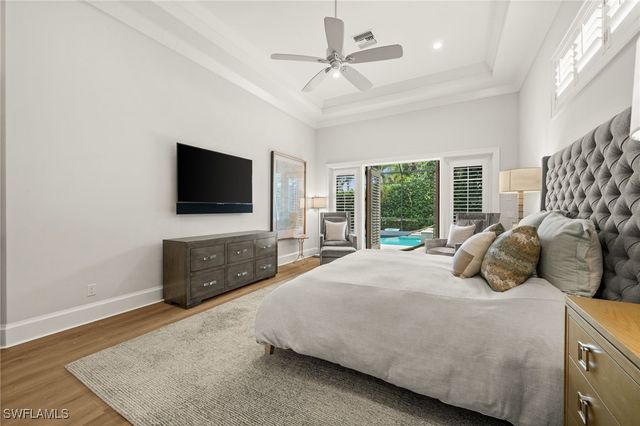 784 Anderson DR, Naples, FL 34103