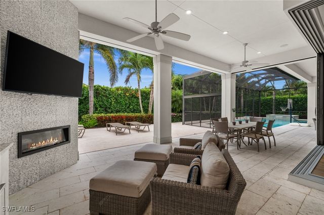 784 Anderson DR, Naples, FL 34103