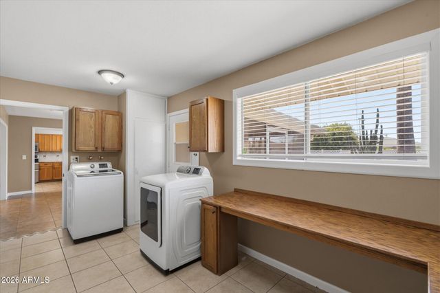 10317 W FLORIADE Drive, Sun City, AZ 85351