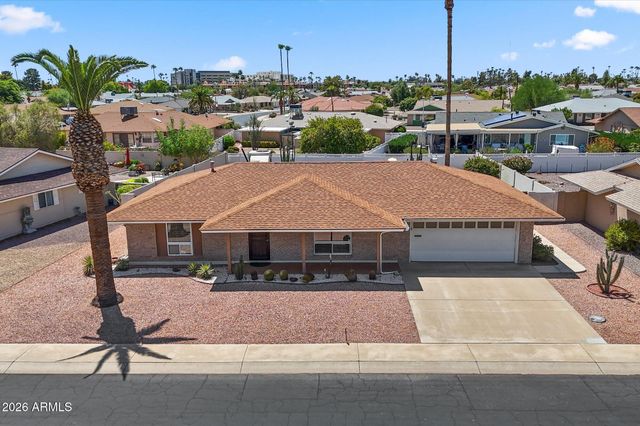 10317 W FLORIADE Drive, Sun City, AZ 85351