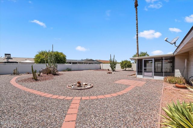 10317 W FLORIADE Drive, Sun City, AZ 85351