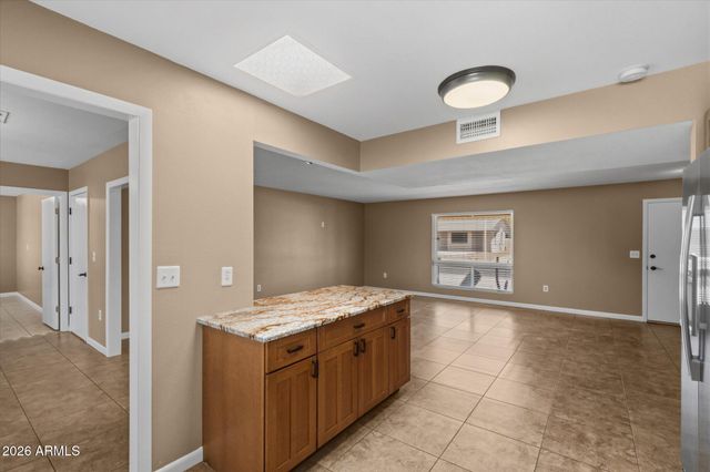 10317 W FLORIADE Drive, Sun City, AZ 85351