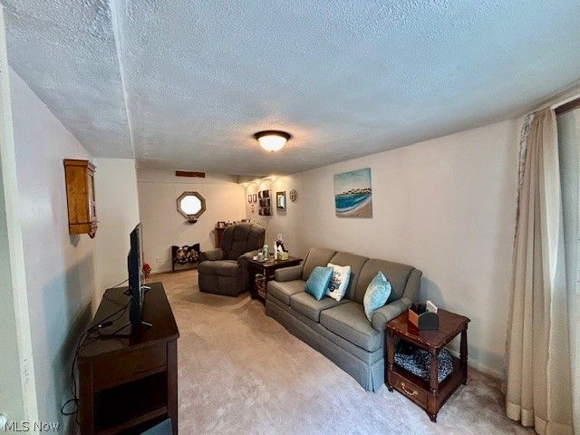 147 Northgate Drive NE, Warren, OH 44484
