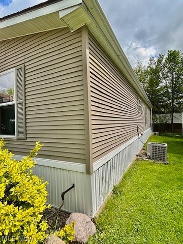 147 Northgate Drive NE, Warren, OH 44484