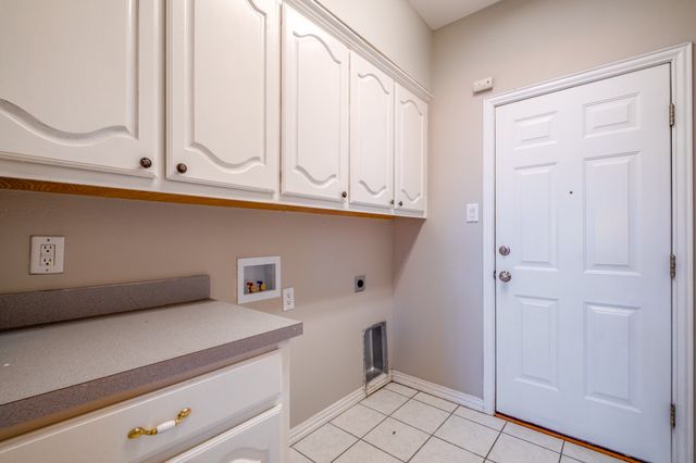 1225 Remington Park Drive, Talty, TX 75160