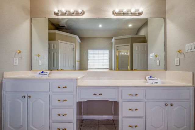 1225 Remington Park Drive, Talty, TX 75160