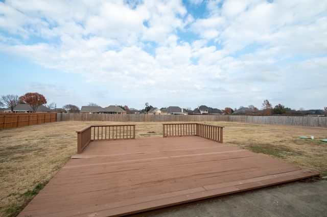 1225 Remington Park Drive, Talty, TX 75160