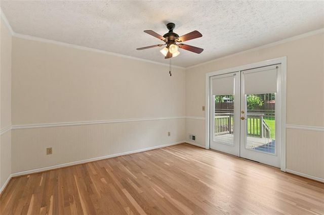 150 Acorn Drive, Mcdonough, GA 30253