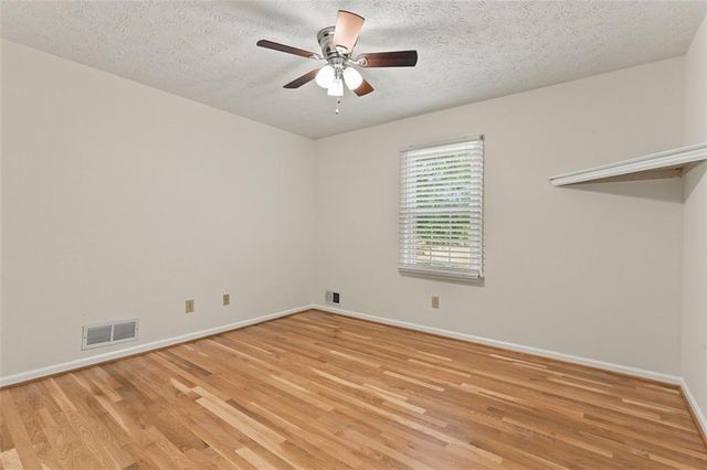 150 Acorn Drive, Mcdonough, GA 30253
