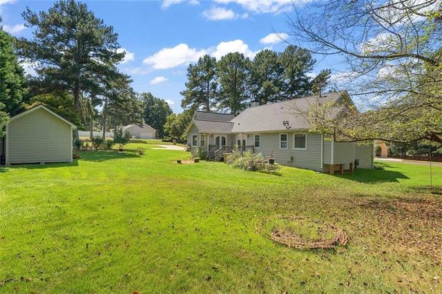 150 Acorn Drive, Mcdonough, GA 30253