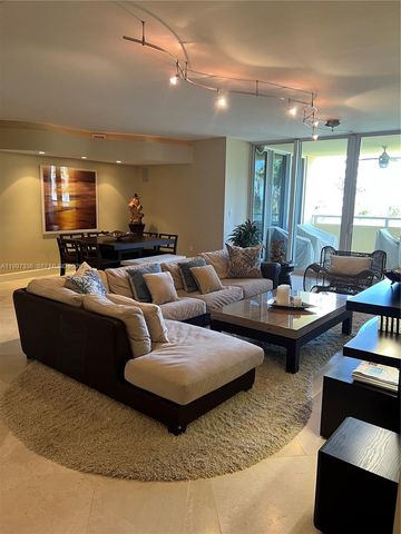 445 Grand Bay Dr 412, Key Biscayne, FL 33149