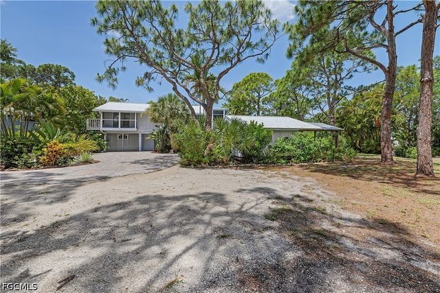 10545 Habitat TRL, Bokeelia, FL 33922