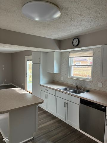 7687 Madden Lane, Fishers, IN 46038