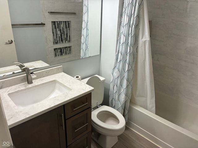 7687 Madden Lane, Fishers, IN 46038