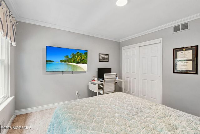 29 Enclosure Drive, Morganville, NJ 07751