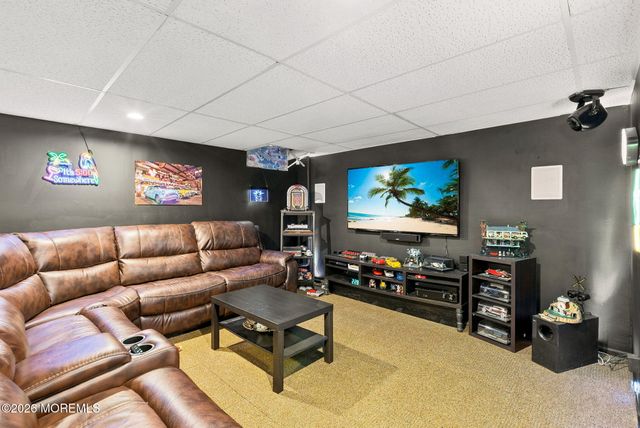 29 Enclosure Drive, Morganville, NJ 07751
